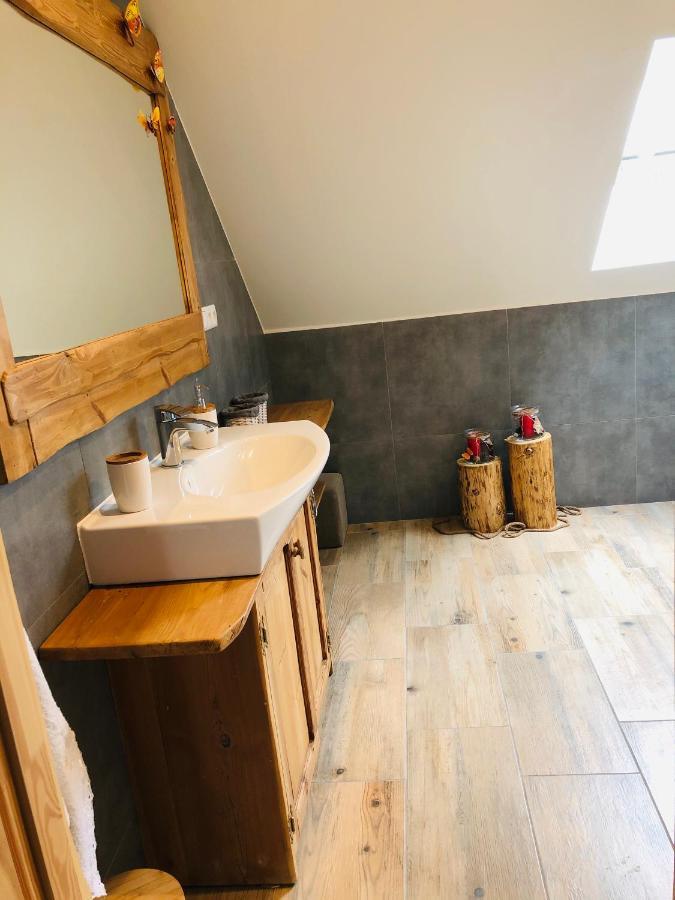 Nibylandia Motylkowa Villa Nowa Wies Grodziska Ngoại thất bức ảnh