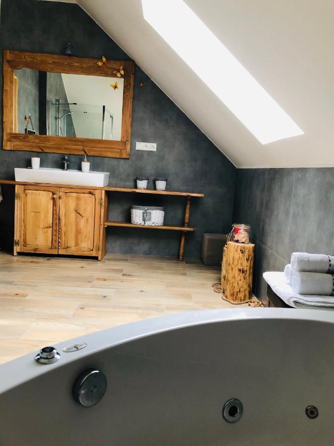 Nibylandia Motylkowa Villa Nowa Wies Grodziska Ngoại thất bức ảnh